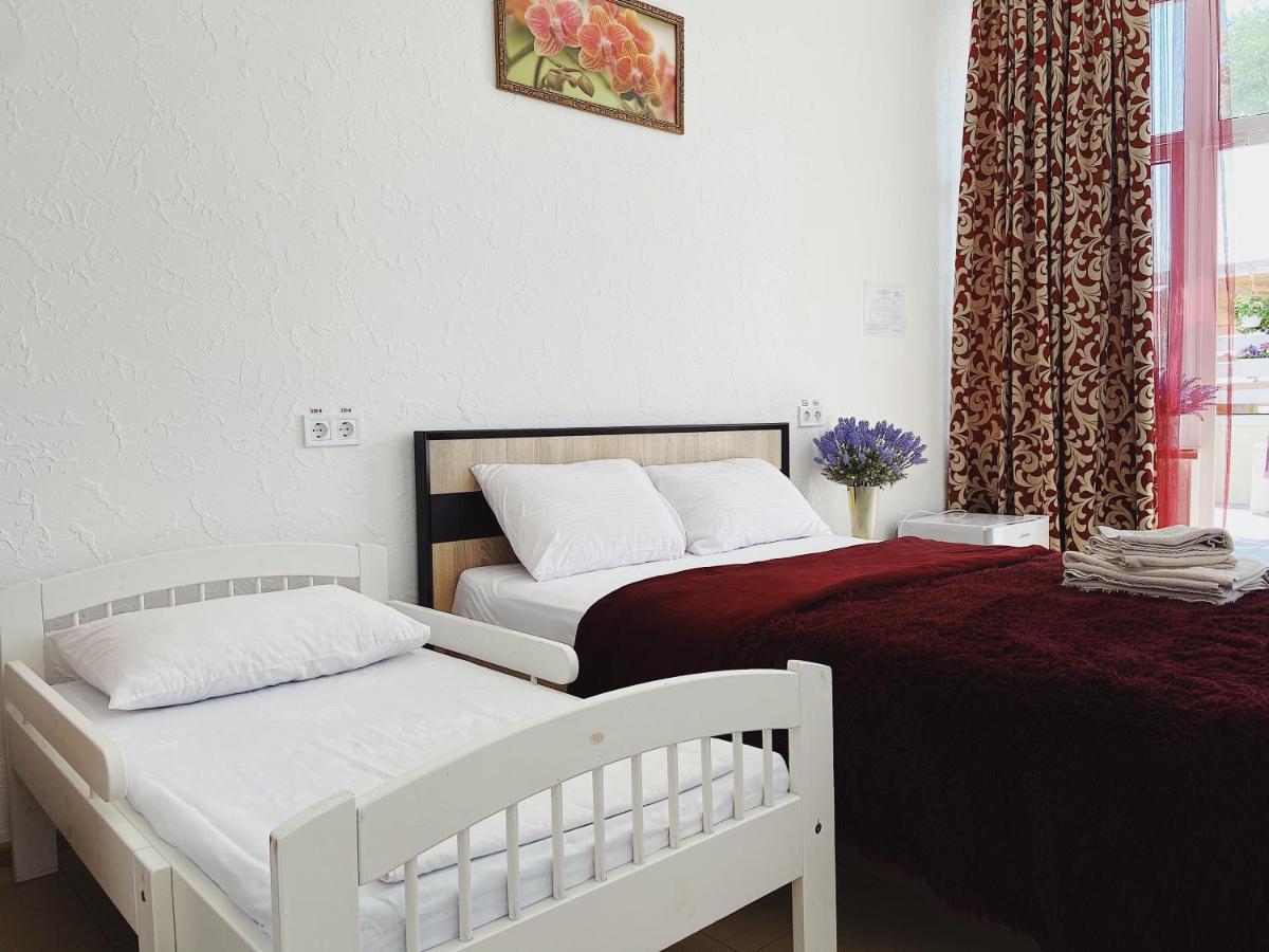 Hotel Tsvetok Odessa Esterno foto
