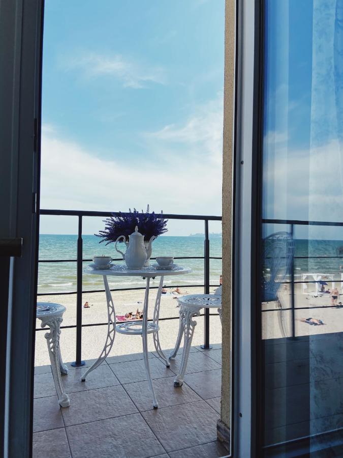 Hotel Tsvetok Odessa Esterno foto