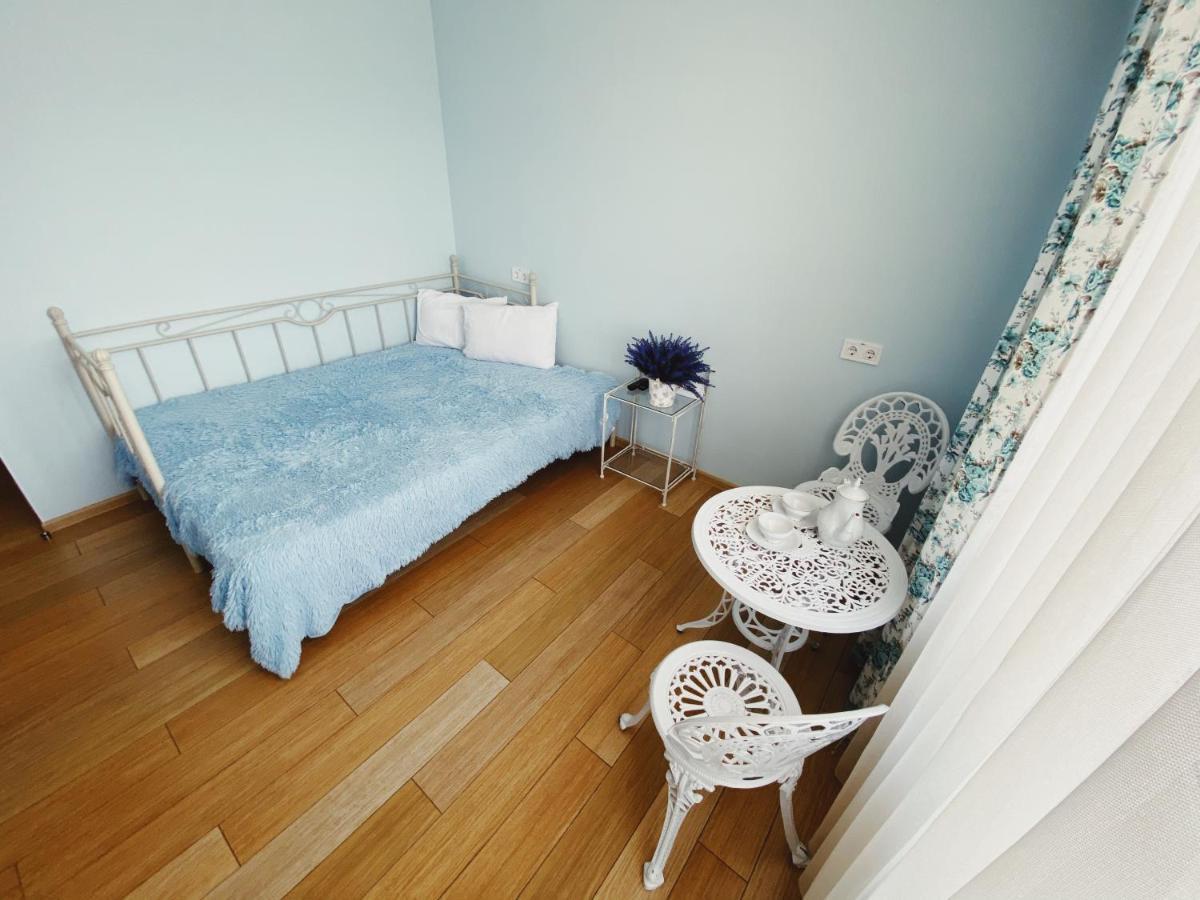 Hotel Tsvetok Odessa Esterno foto