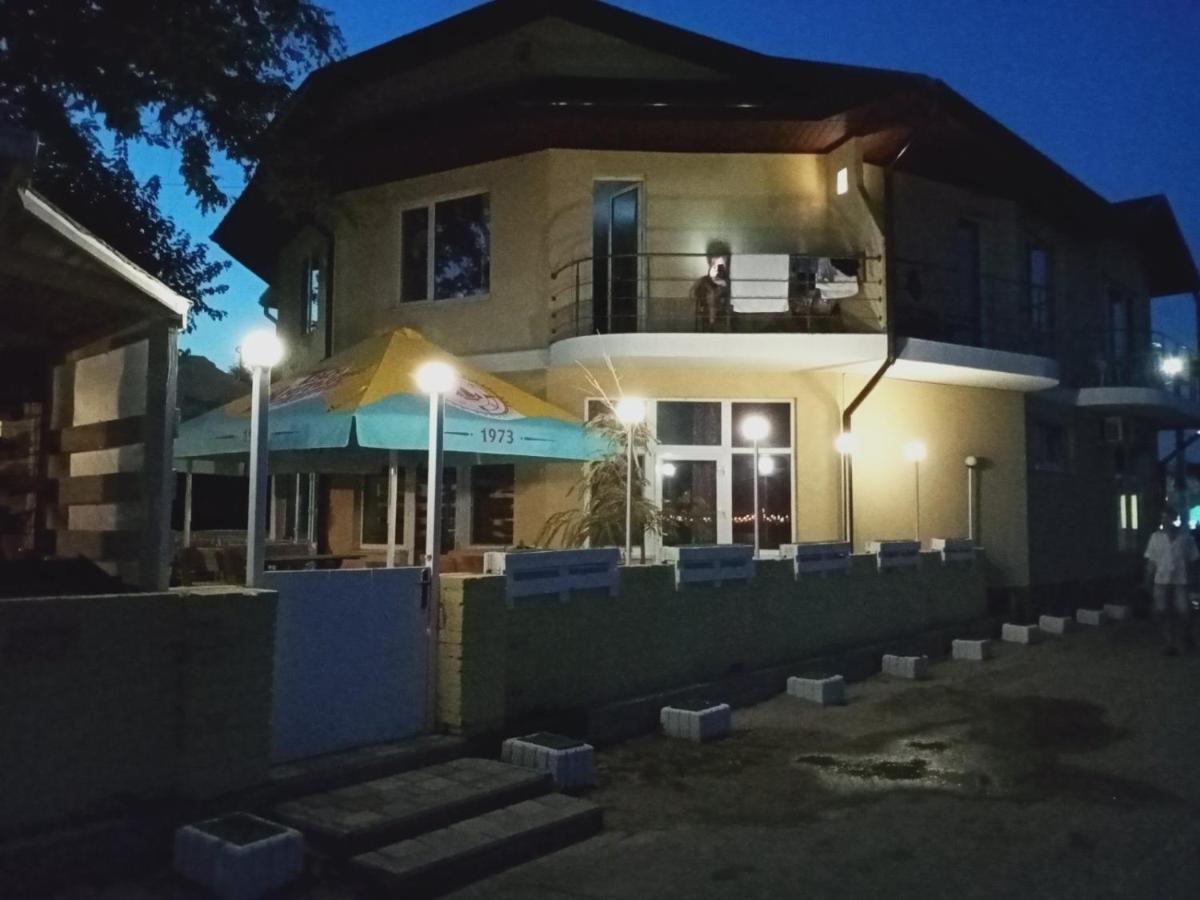 Hotel Tsvetok Odessa Esterno foto