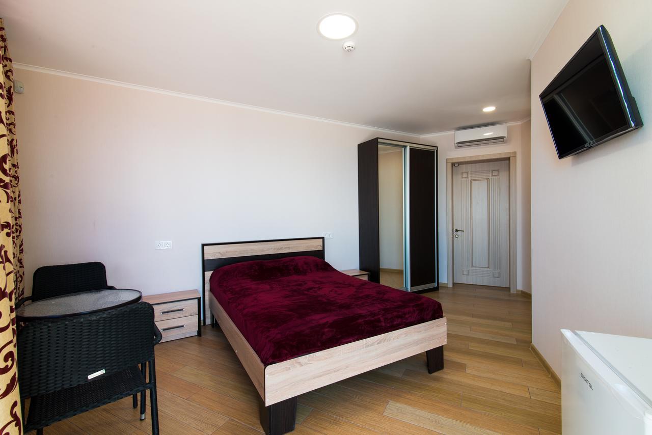 Hotel Tsvetok Odessa Esterno foto