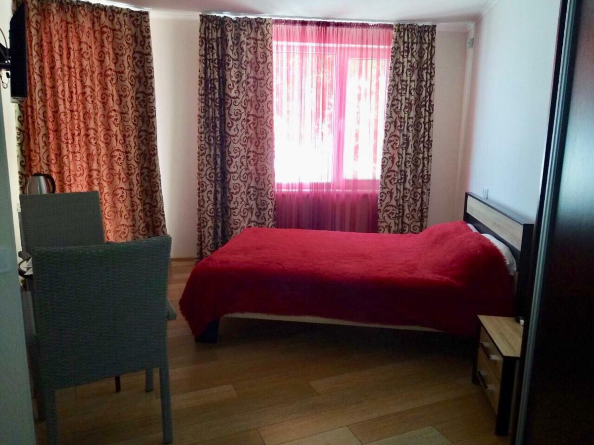 Hotel Tsvetok Odessa Esterno foto
